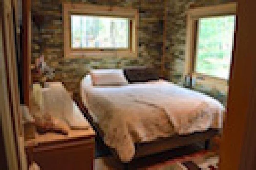 Hauser's Bayfield Cabin