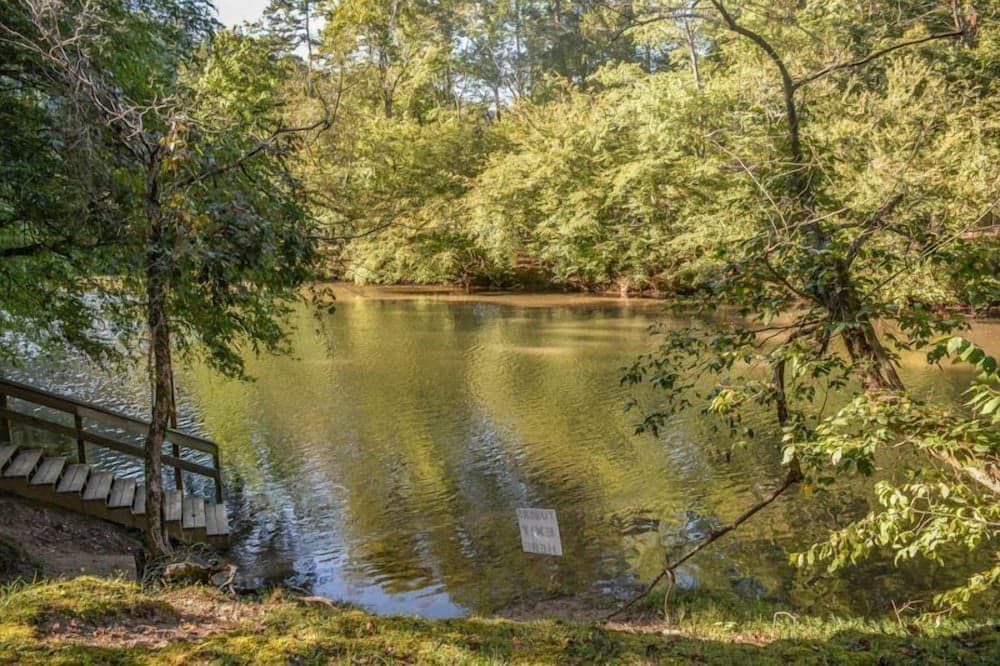 Harleys River Retreat