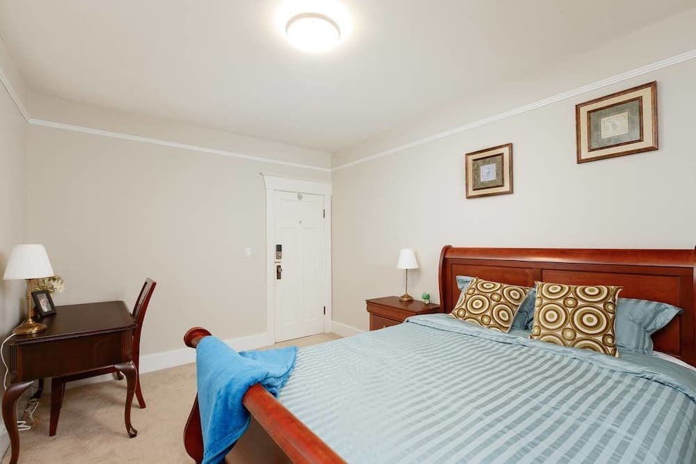 Vancouver Shaughnessy Cozy Heritage House