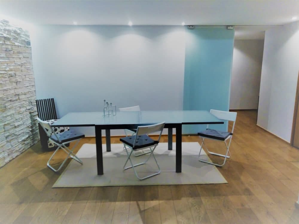 Portohall Beach & Hot Tub