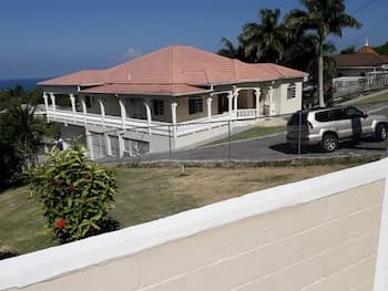 Rose View Apartment Montego Bay