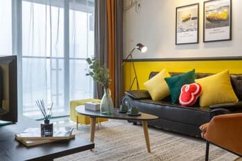 Locals Boutique Apartment Qianshan No.3