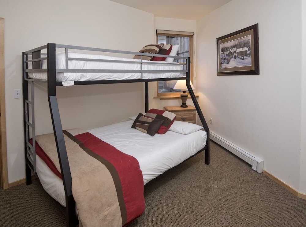 Savoy S 2d 3 Bedroom Condo by RedAwning