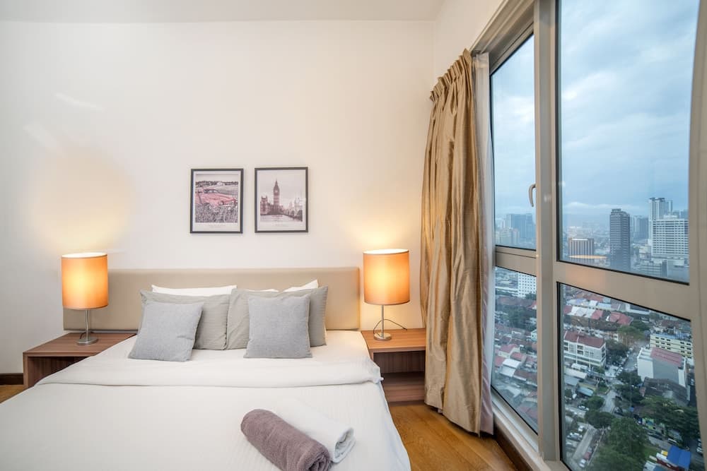 Regalia Residence by Cobnb