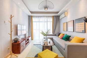 Locals Boutique Apartment Qianshan No.15