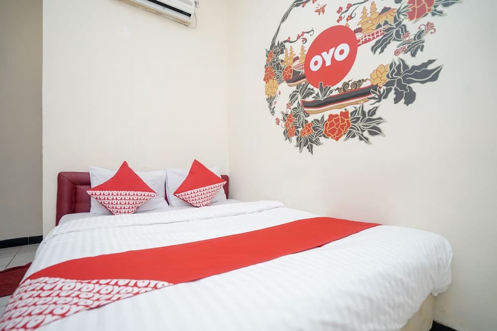 OYO 448 Hotel Central