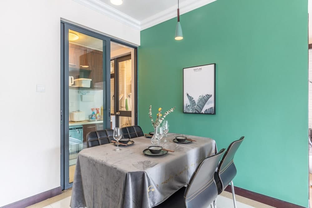 Locals Boutique Apartment Huafa Plaza 8