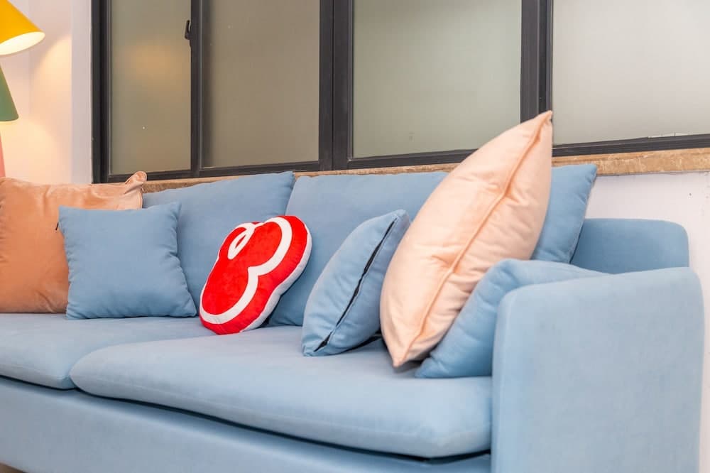 Locals Boutique Apartment Huafa Plaza 11