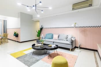 Locals Boutique Apartment Huafa Plaza 19