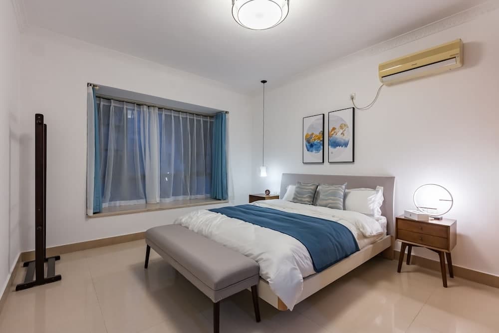 Locals Boutique Apartment Huafa Plaza 21