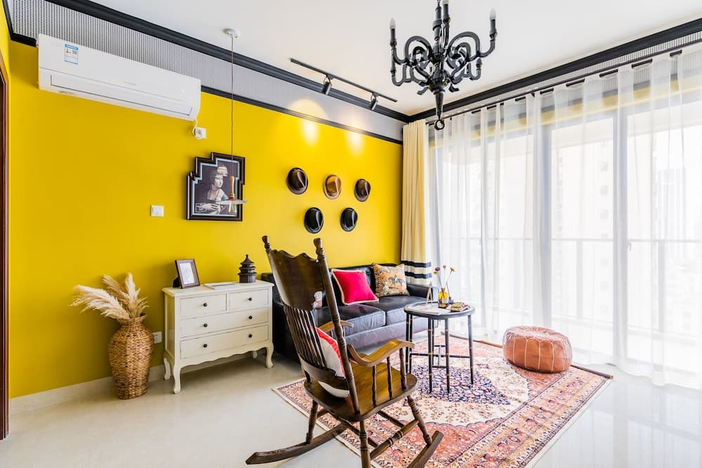 Locals Boutique Apartment Huafa Plaza 25