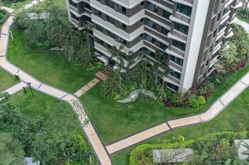 Locals Boutique Apartment Huafa Plaza 26