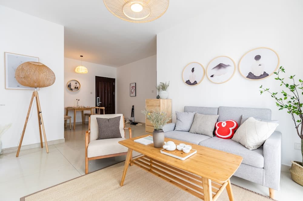 Locals Boutique Apartment Huafa Plaza 27