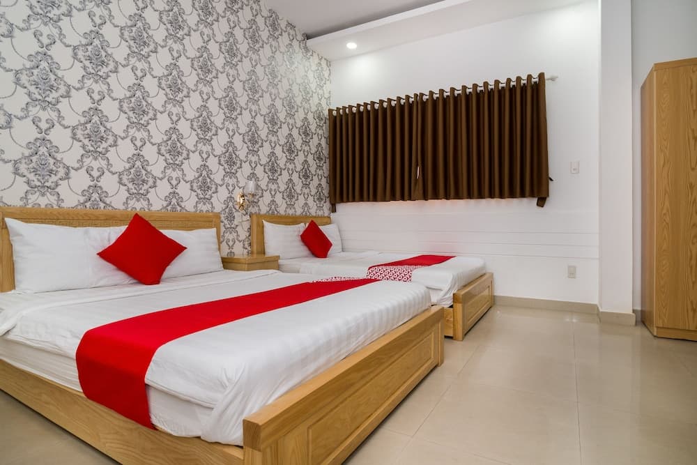 OYO 170 Truc Hung Hotel