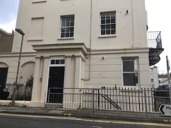 Cannon Spa Brighton Beach Apartments