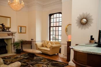 St Giles House Hotel