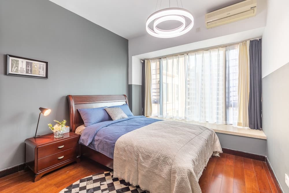 Locals Boutique Apartment Huafa Plaza 35