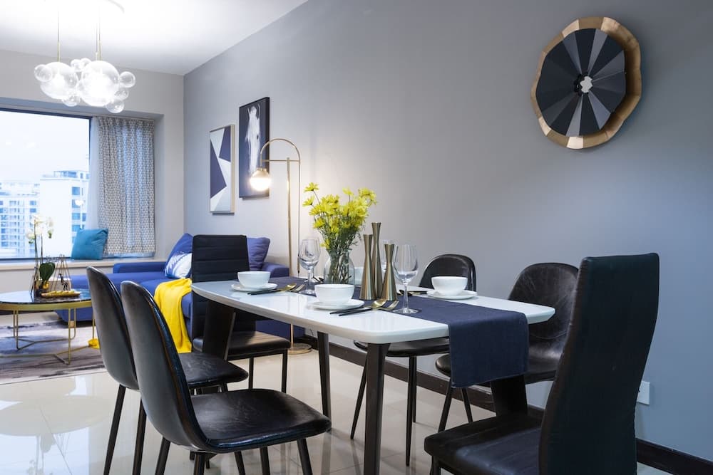 Locals Boutique Apartment Huafa Plaza 38