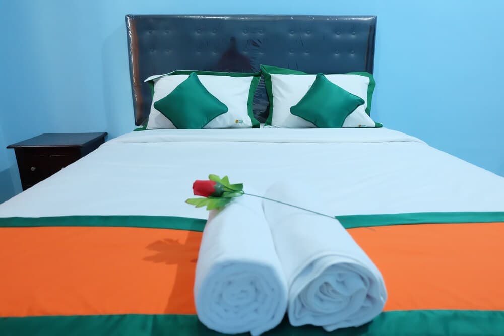 Simply Homy Guest House UTY Kronggahan