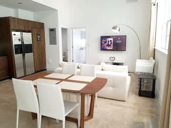 Apartment With one Bedroom in Miami Beach, With Enclosed Garden and Wifi - Near the Beach