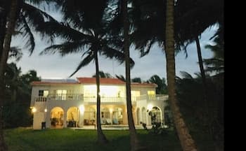 Baoba Breeze Bed & Breakfast