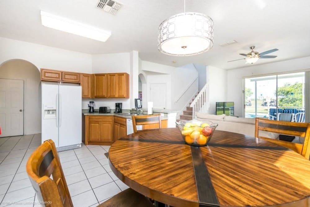 Amazing Pool 5 bed With spa and Games Room