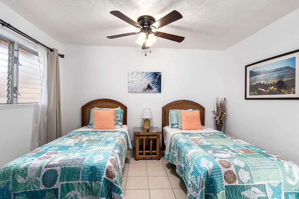 Keauhou Surf & Racquet Townhouse #36