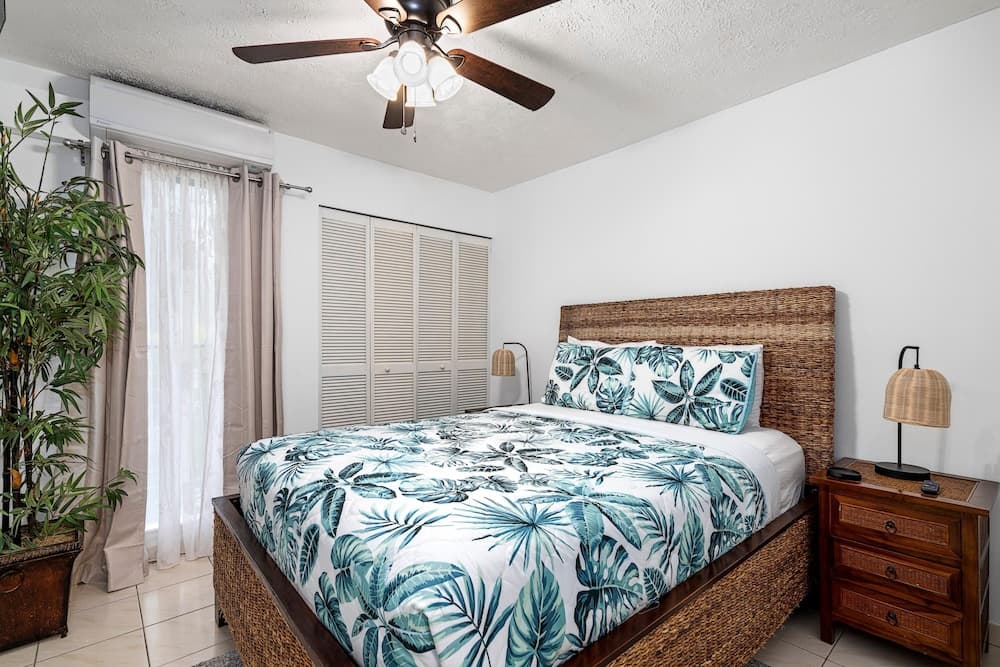 Keauhou Surf & Racquet Townhouse #36