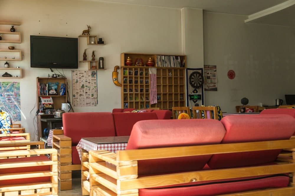 ShangriLa Free Life Youth Hostel