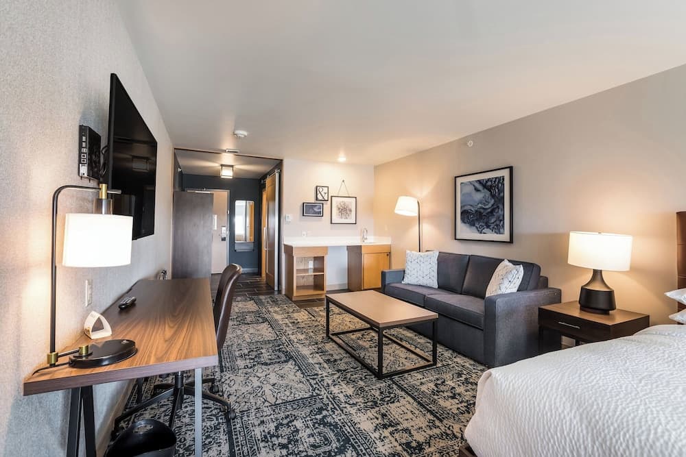 Four Points by Sheraton Elkhart