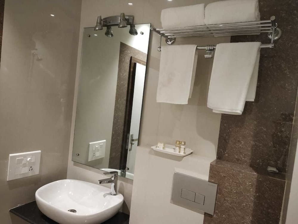 Hotel S B Excellency