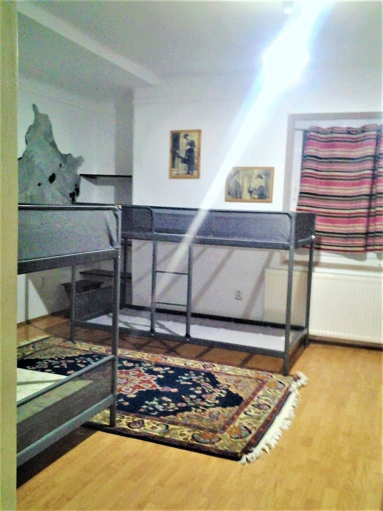 Leyla Guesthouse Hostel
