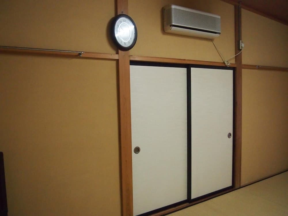 Shukubo Kanbayashi Katsukane