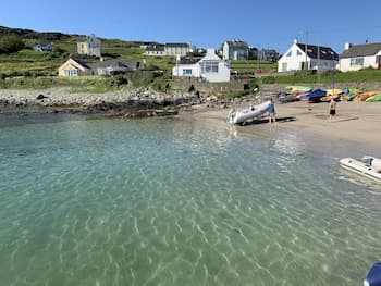Stunning Cottage on the Beach Portnoo, Narin