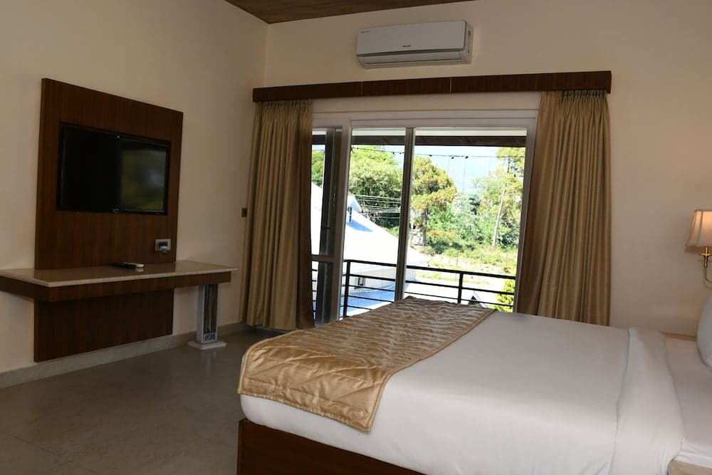 Mastiff Villa Camellia - A Tea Estate Hotel