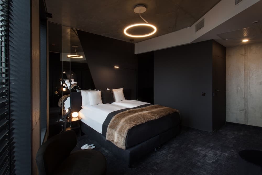 The Loft Hotel - Adults Only