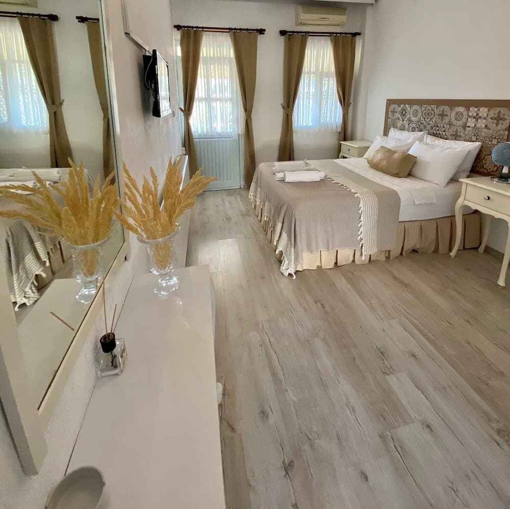 Alasonya Otel Alacati by Lamira