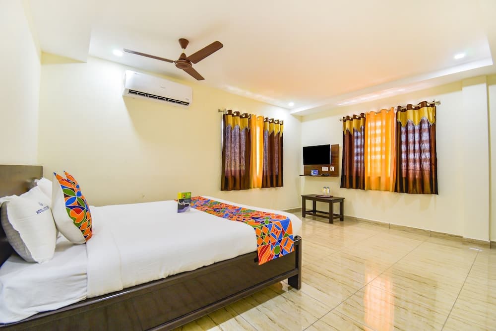 FabHotel Lotus Grand