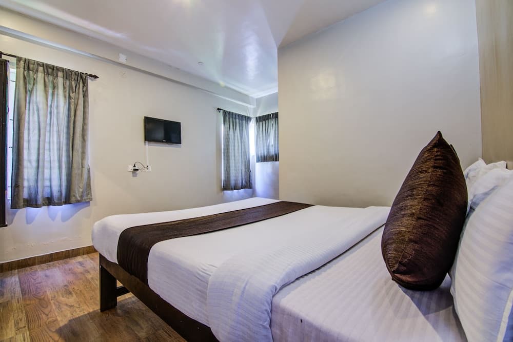 OYO 18944 Venus Residency