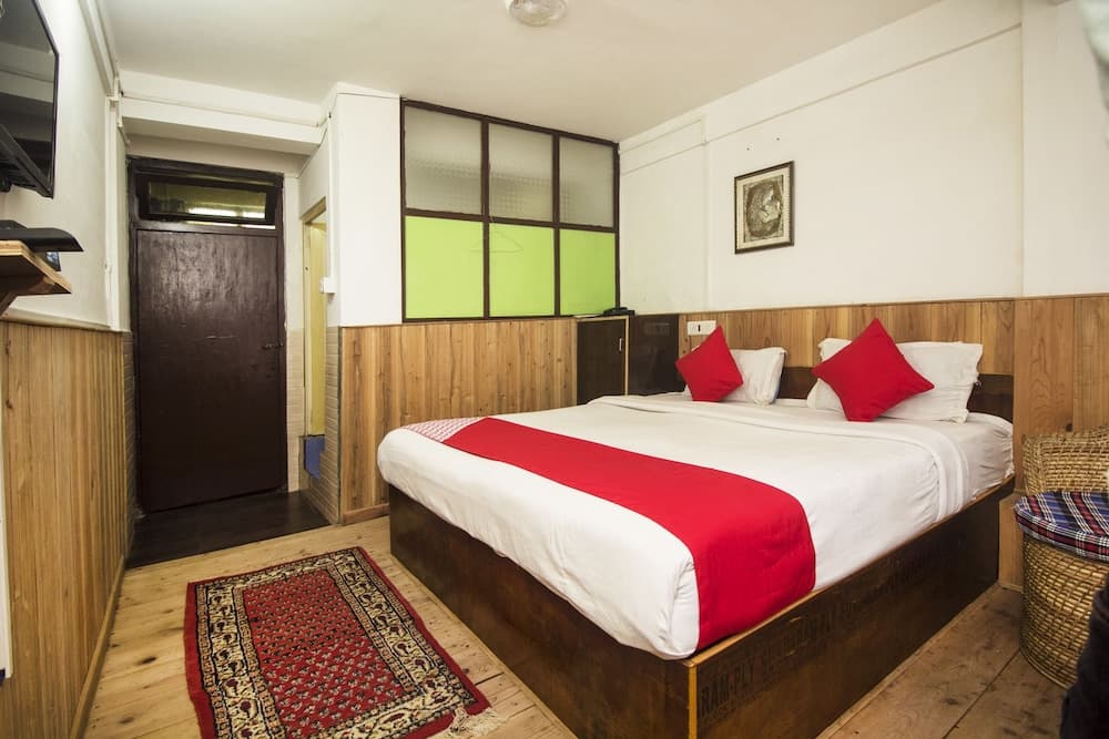 OYO 6519 Batasia Loop