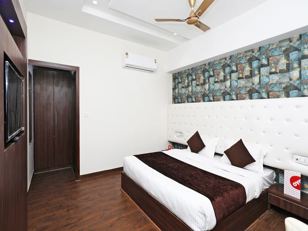 OYO 2616 Hotel Golden Sand