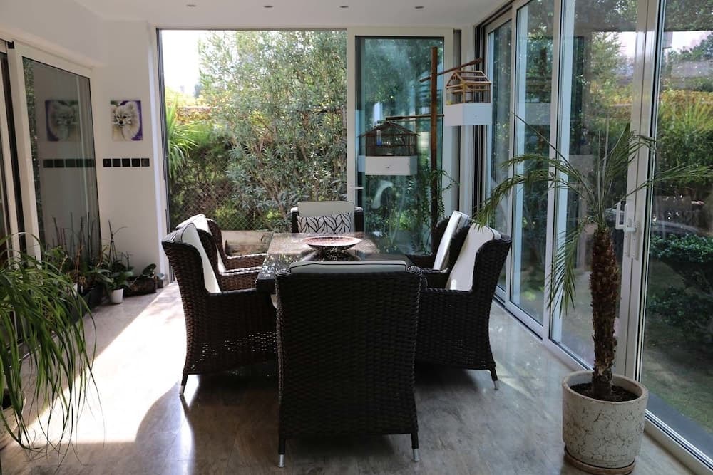 Villa Deluxe by Amy Villas