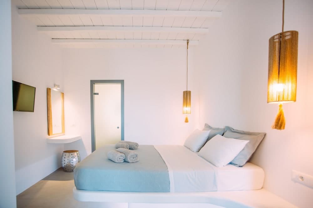 Mykonos Supreme Comfort Suites & Villas