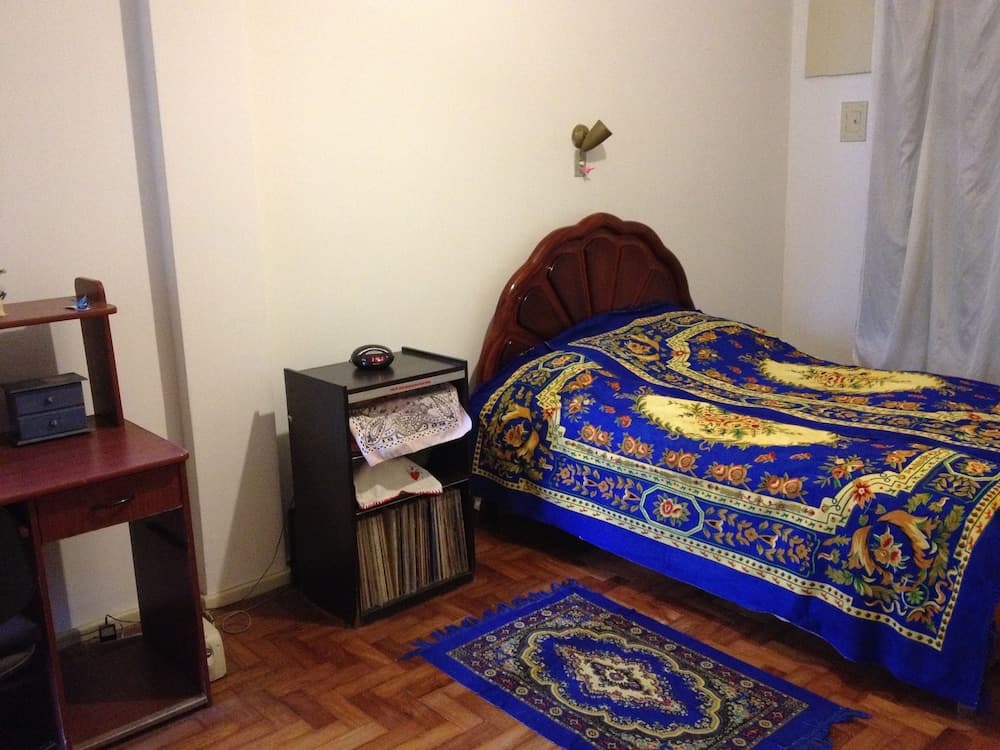 Cozy Rooms in front of Sugar Loaf