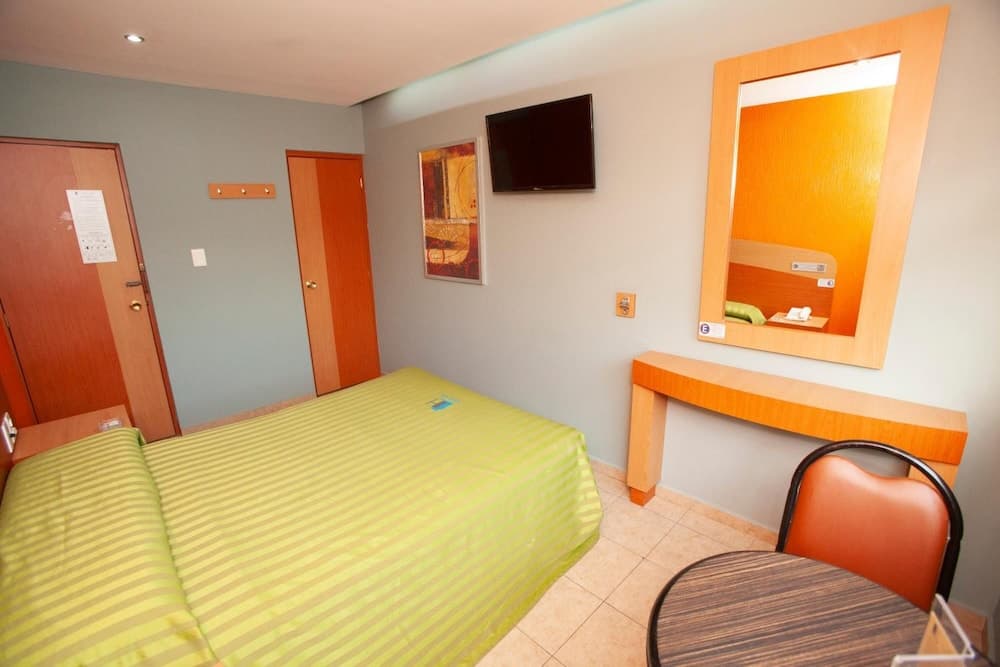 Hotel Lira - Solo Adultos