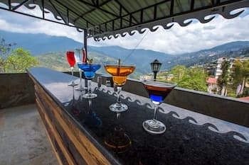 Mount Himalayan Hotel