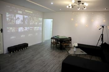 Qing Apartment Family Theatre