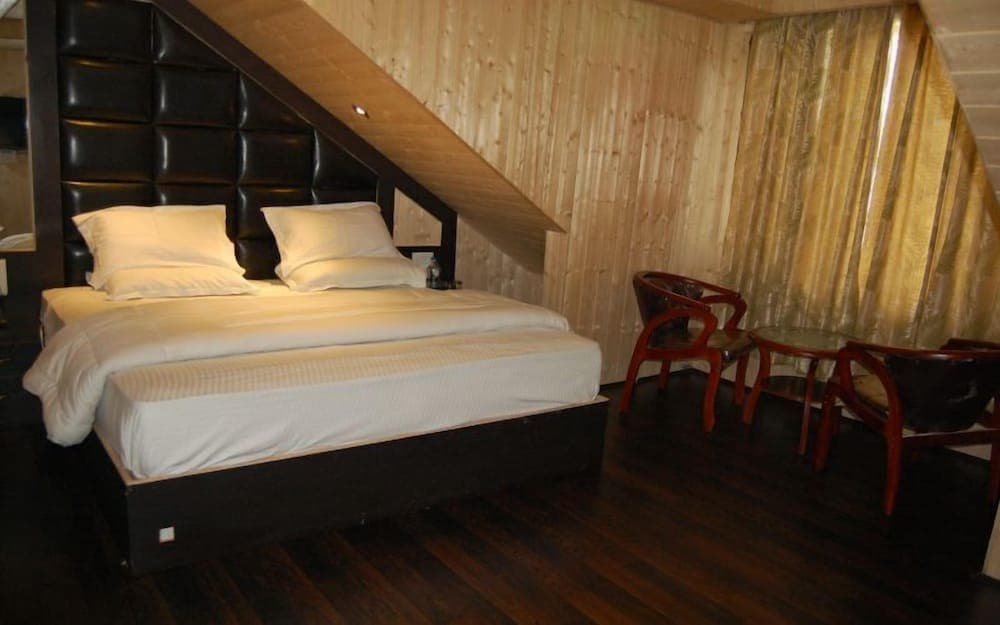 Hotel Zahgeer Continental Gulmarg