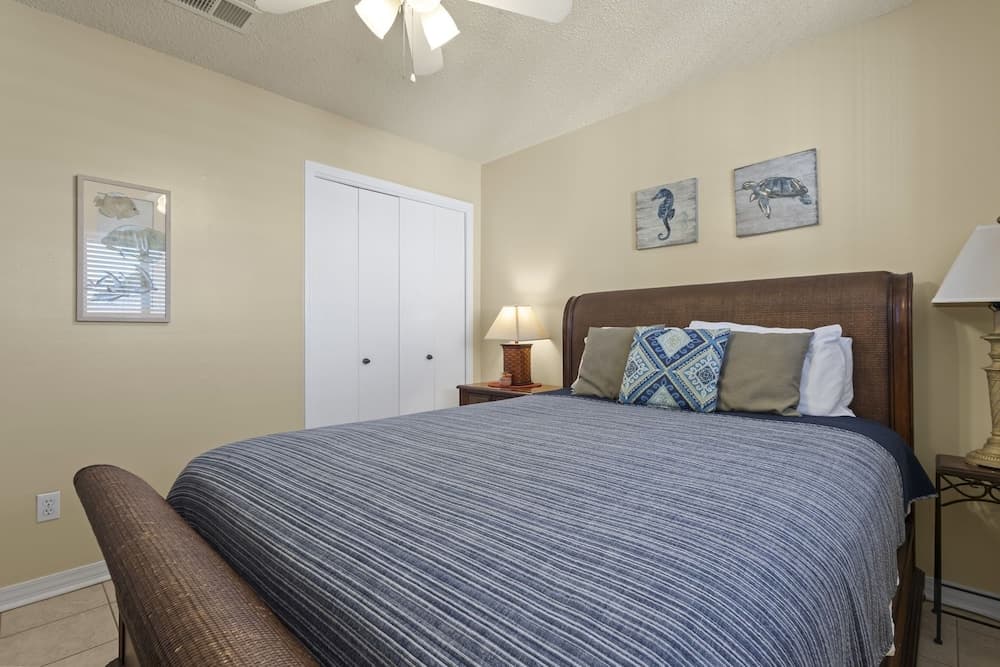 Las Palmas 224 2 Bedroom Condo by RedAwning