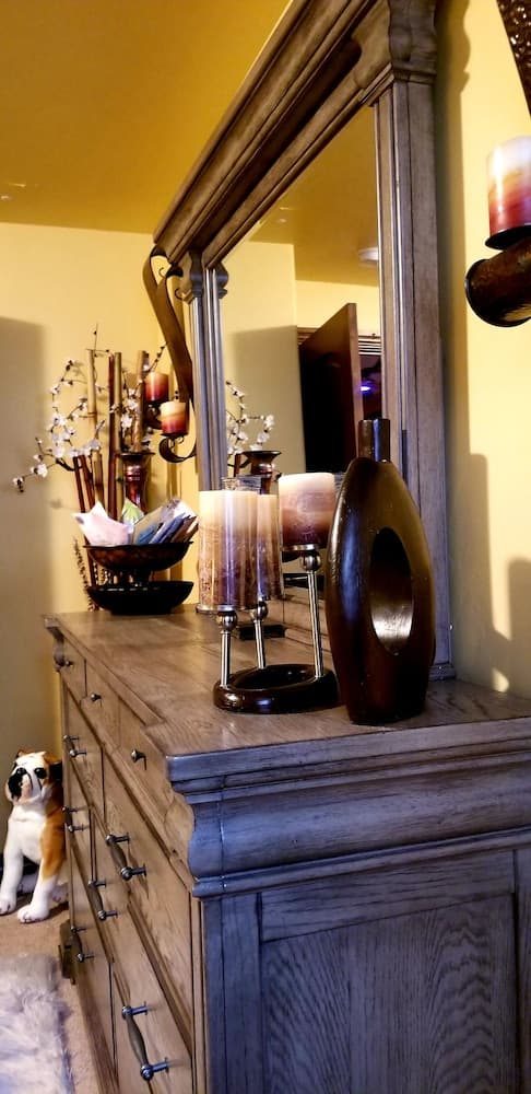 Chateau du Pikes Peak, a Tuscany Retreat